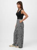 Top mit Knotendetail aus Tencel™ by Lenzing™