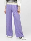 Bundfaltenhose mit weitem Bein