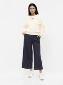 Sweatshirt aus Teddyfell mit Stickerei